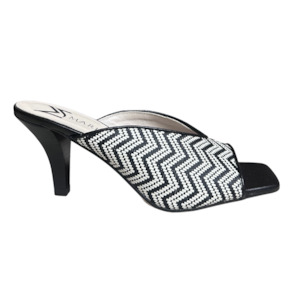 Heel: Marian Tibet Heel