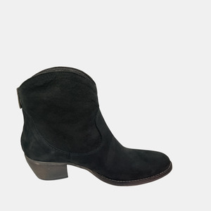 Boots: Estilo Emporio Boot