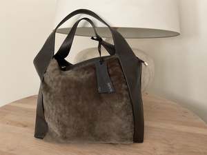 Sale: Ripani Handbad