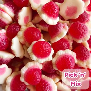 Pick N Mix: Giant Strawberries & Cream 100g (Pick 'n' Mix)