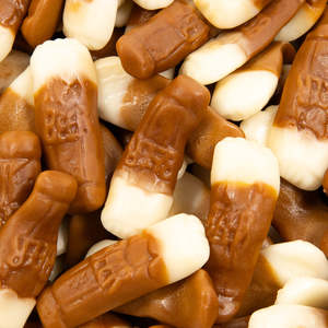 By Country: Pint Pots 100g