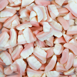 Pink: Mini Gummy Teeth