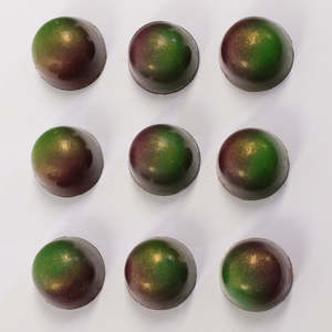 Single Chocolates: Salted Crunchy Pistachio Single Chocolate