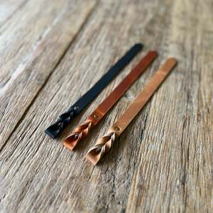 Twist Detail Bookmark