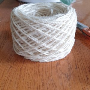 Products: NEW Undyed, white carpet wool, 250 gram ball