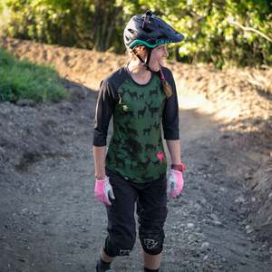 Last Chance: Women's Send It 3/4 Native Crew