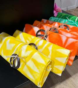 Lavalavas Sarong: Vibrant Island Sarongs with Coconut Shell Buckles