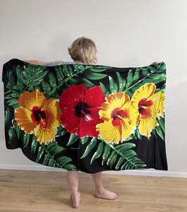 Lavalavas Sarong: Vibrant Pareos
