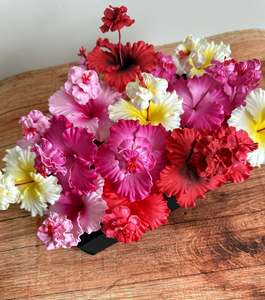 Seis And Flower Hair Clips: LATAFALE HIBISCUS