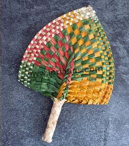 Med Laufala Woven Fans (Ili)