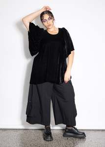 Flounce Top - Black Velvet