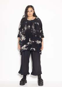 Cotton: Vita Tee - Black Tie Dye
