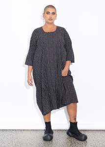 Long Tuck Hem - Grey Dotti