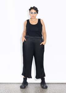 M 1: Frill Pant - Black Satin