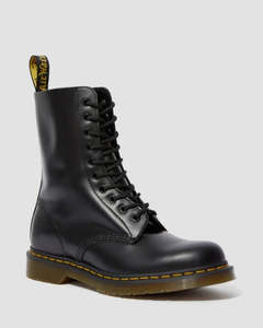 Boots Shoes: DR MARTENS 1490 SMOOTH - BLACK