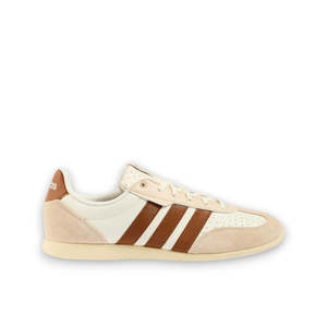Womens Sneakers: ADIDAS WOMENS BARREDA LO - Off White / Dusky Bronze / Warm Vanilla