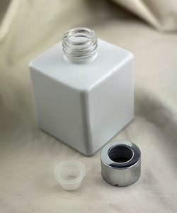 Amber Boston Glass Bottle with Lid - 5ml