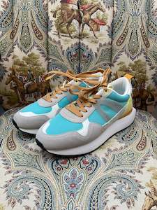 Shoes: Gioseppo Trainers