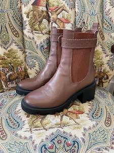 Shoes Preloved: Sol Sana Boots