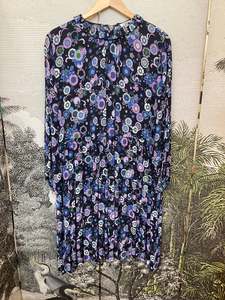 Dresses Preloved: Twenty Seven Names