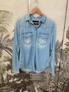 Denim: Le Temps De Perises