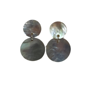 Earrings: Shell Double Round Disc Earrings