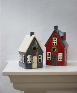 Alsace Tea Light Red Christmas Cottage with Wreath