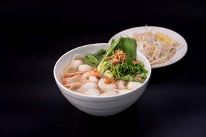 NS8 - SEAFOOD NOODLE SOUP