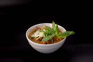 NS7 - BEEF STEW NOODLE SOUP