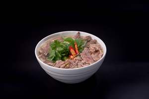 NS2 - RARE BEED & BRISKET NOODLE SOUP