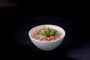 NS3 - RARE BEEF & BEEF BALLS NOODLE SOUP