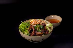 Vermicelli: V3 - GRILLED LEMONGRASS PORK VERMICELLI
