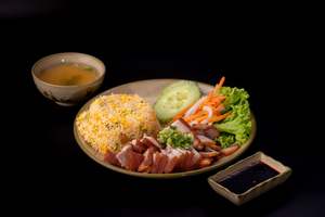 R8 - CRISPY PORK BELLY ON CRUNCHY RICE