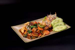 M19 - CRISY PORK BELLY STIR FRIED WITH THAI BASIL