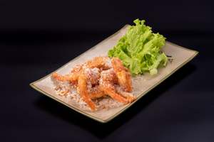 Main Seafood: M30 - STIR FRIED PRAWN WITH GARLIC