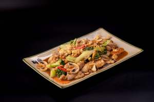 M40 - STIR FRIED SEASONAL VEGETABLES