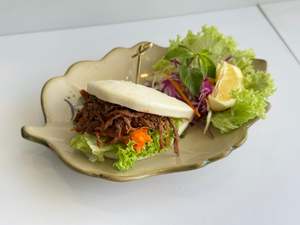 Summer Rolls Bao: SR4. TACO BAO - PULLED BEEF