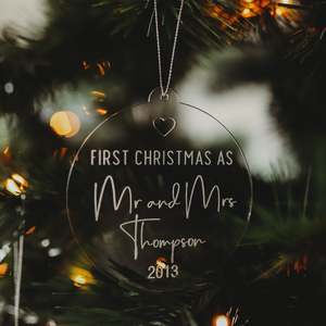 Wedding Collection 1: Engaged/Mr & Mrs Christmas Bauble