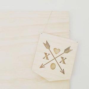 Home Decor 1: XOX Crest Banner