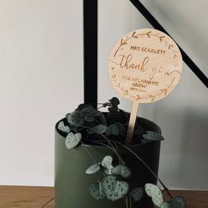 Teacher Gifts: Personalised Wreath Teacher Planters