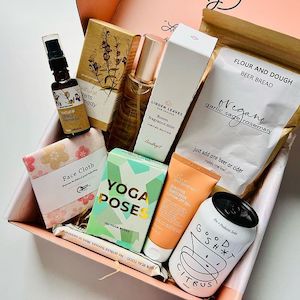 Previous Boxes: JANUARY / FEBRUARY 2022 ($140 Value)