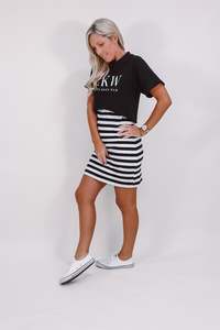 Flash Sale: LKW Crop - Black