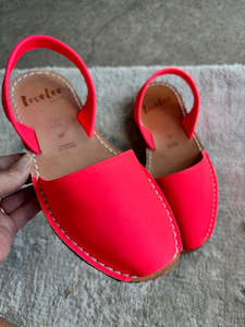 SAMPLE - NEON CORAL 36