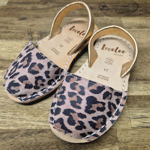 Samples: LIL LOVELEE SAMPLES - BACK STRAP SLIP ON - SIZE 24