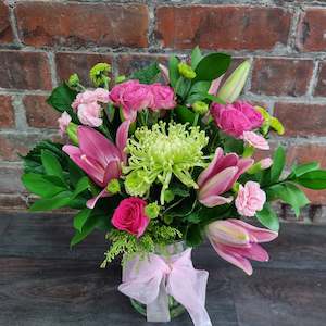 Products: Designers choice in a Vase