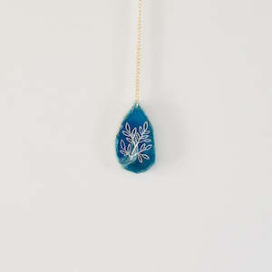 Foliage Etched Blue Agate Wall Hanging