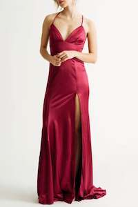 Dresses: Peisinoe Maxi Dress in Wine