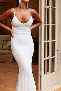 Hens: Yassmine Luxe in White