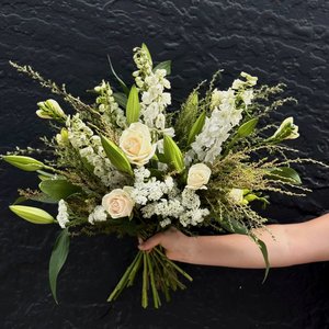 Products: Paekakariki Bouquet - Whites And Greens