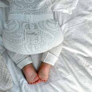 Clothing: The Wolf Ribbed knit leggings - Oat